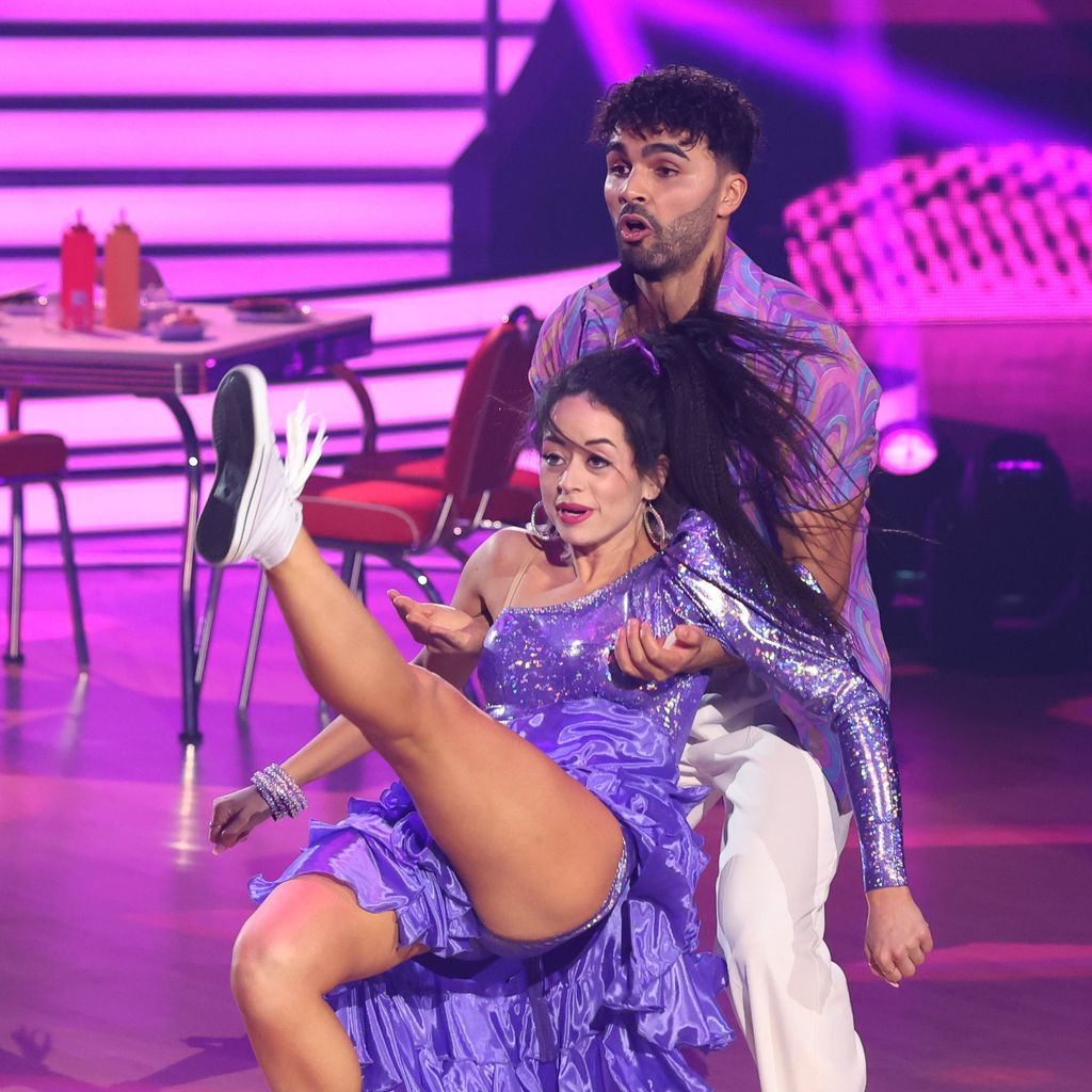 Younes Zarou und Malika Dzumaev bei "Let's Dance" 2023