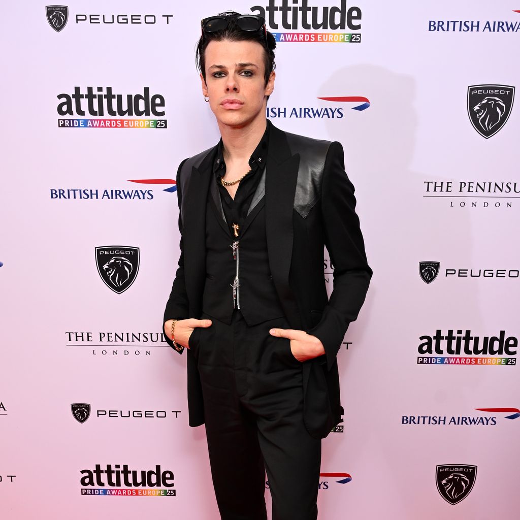 Yungblud, Sänger