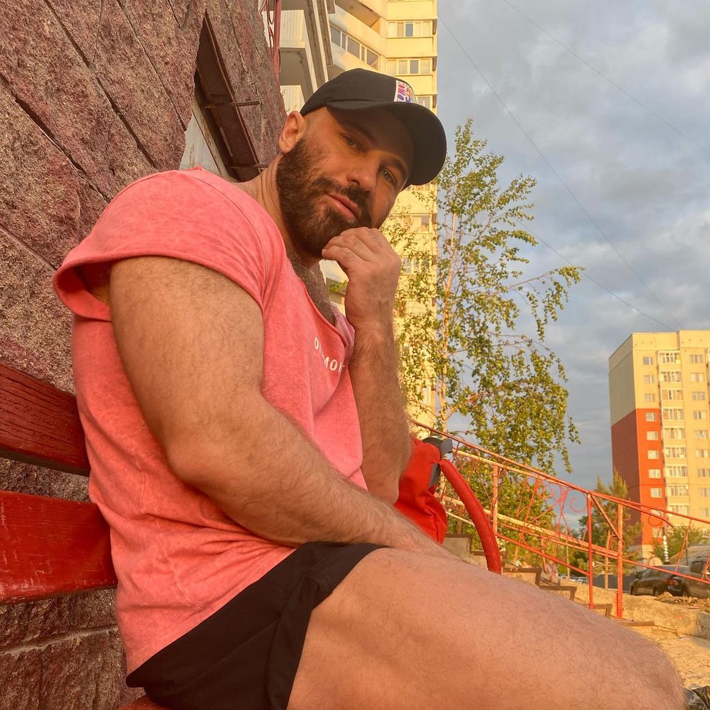 Yuri Tolochko, Mai 2022