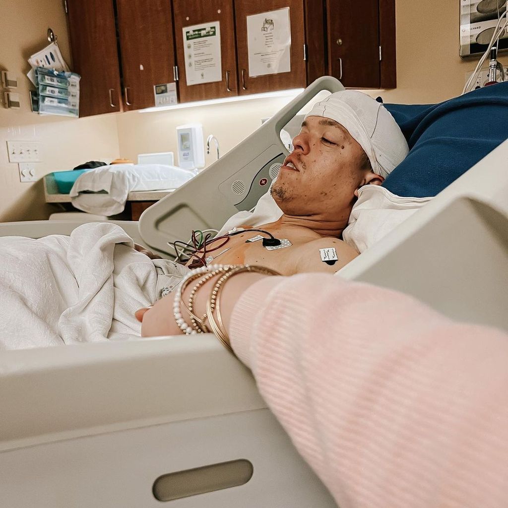Zach Roloff nach seiner Operation im Februar 2023