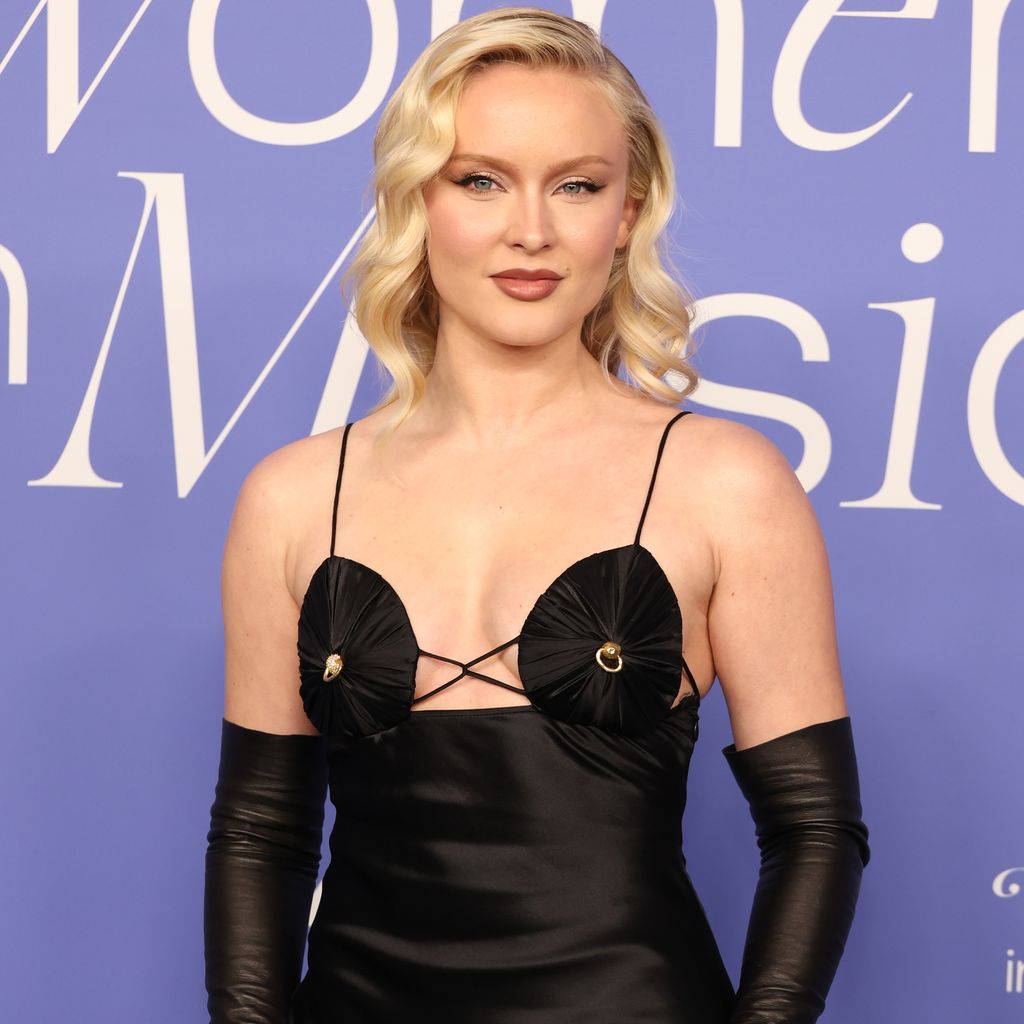 Zara Larsson, Sängerin