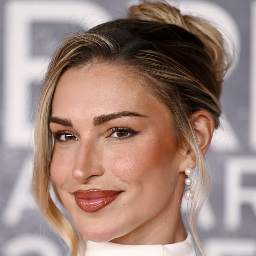 Zara McDermott bei den Brit Awards 2025