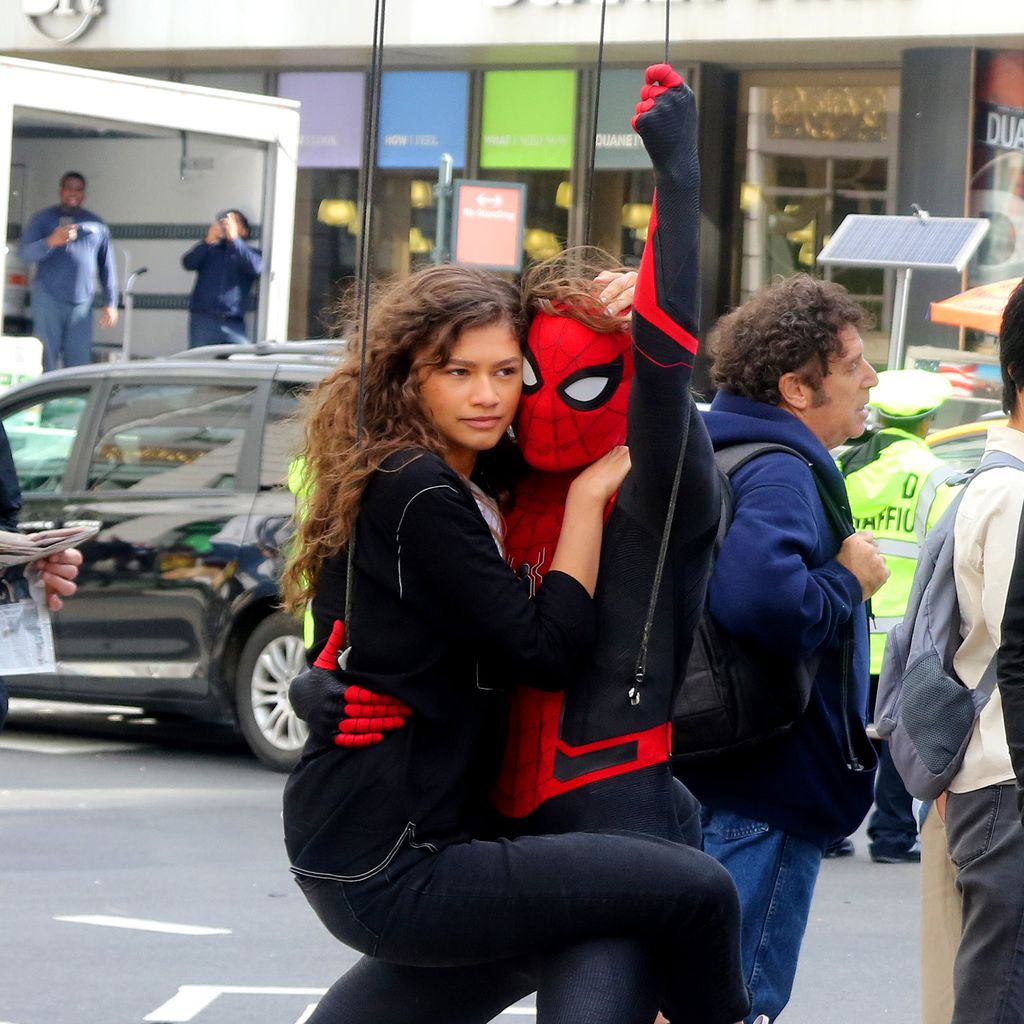 Zendaya und Tom Holland am Set von "Spider-Man: Far From Home"