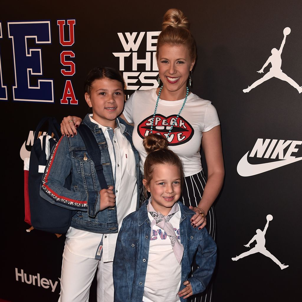 Zoie Laurel May Herpin, Jodie Sweetin und Beatrix Carlin Sweetin Coyle im Februar 2018