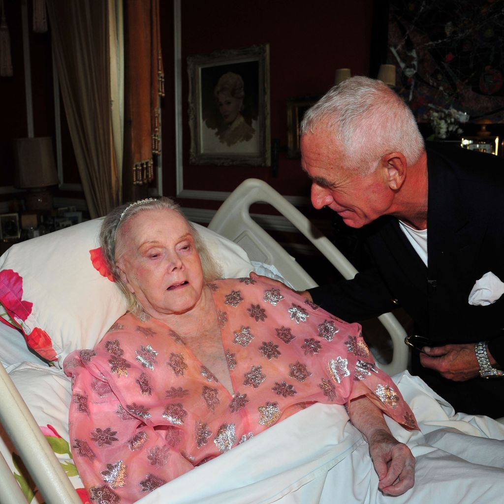 Zsa Zsa Gabor und Ehemann Frédéric von Anhalt bei ihrer Silberhochzeit in Los Angeles