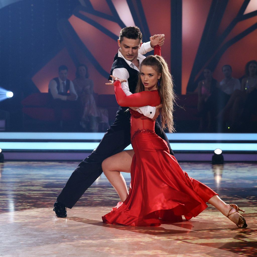 Zsolt Sandor Cseke und Julia Beautx bei "Let's Dance" 2023