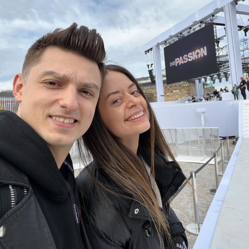 Zsolt Sándor Cseke und Malika Dzumaev bei "Die Passion"