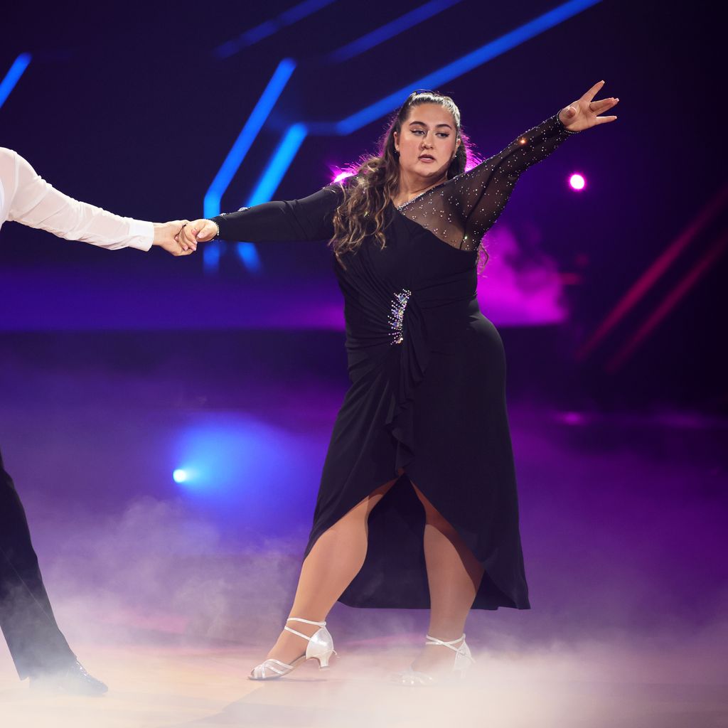 Zsolt Sándor Cseke und SelfieSandra bei "Let's Dance"