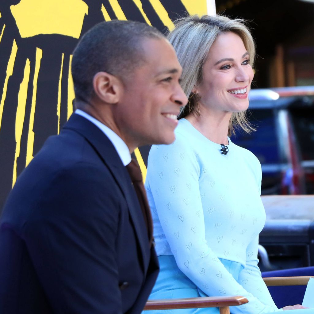 T.J. Holmes und Amy Robach am Set von "Good Morning America" in New York am 11. Mai 2021