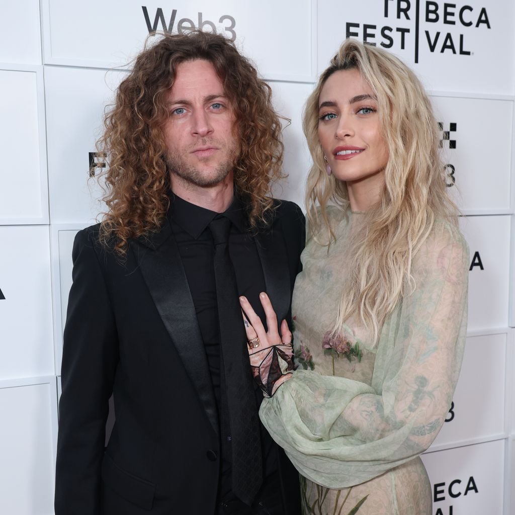 Justin Long und Paris Jackson bei der Premiere von "One Spoon Of Chocolate" beim Tribeca Festival 2025 in New York