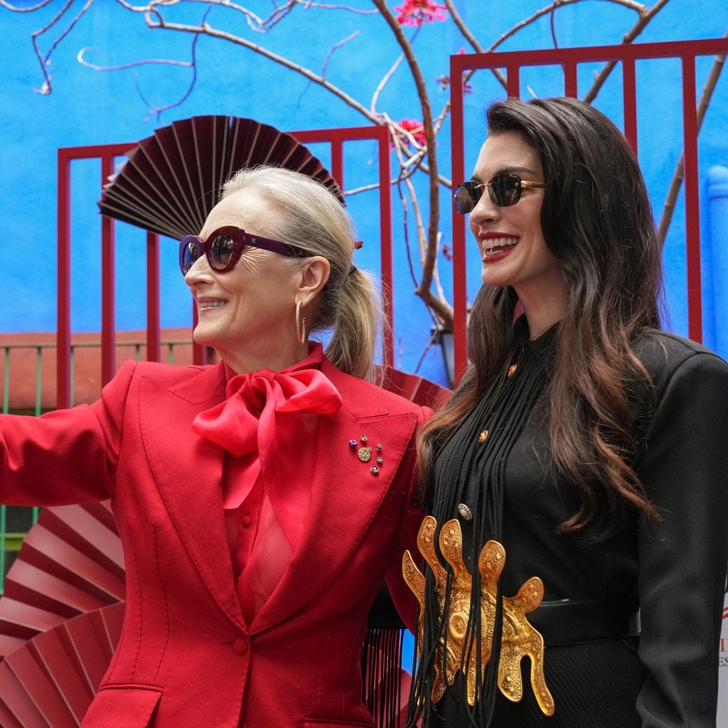 Pressekonferenz zu "Der Teufel trägt Prada 2" in Mexico City: Anne Hathaway und Meryl Streep lächeln bei Casa Azul