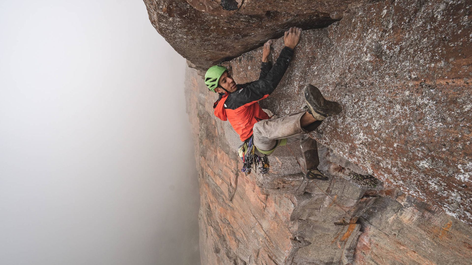 Netflix-bertr-gt-riskanten-Kletterversuch-von-Alex-Honnold