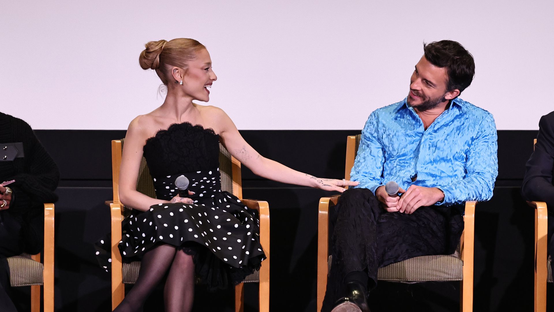 Ariana-Grande-und-Jonathan-Bailey-planen-gemeinsames-Projekt