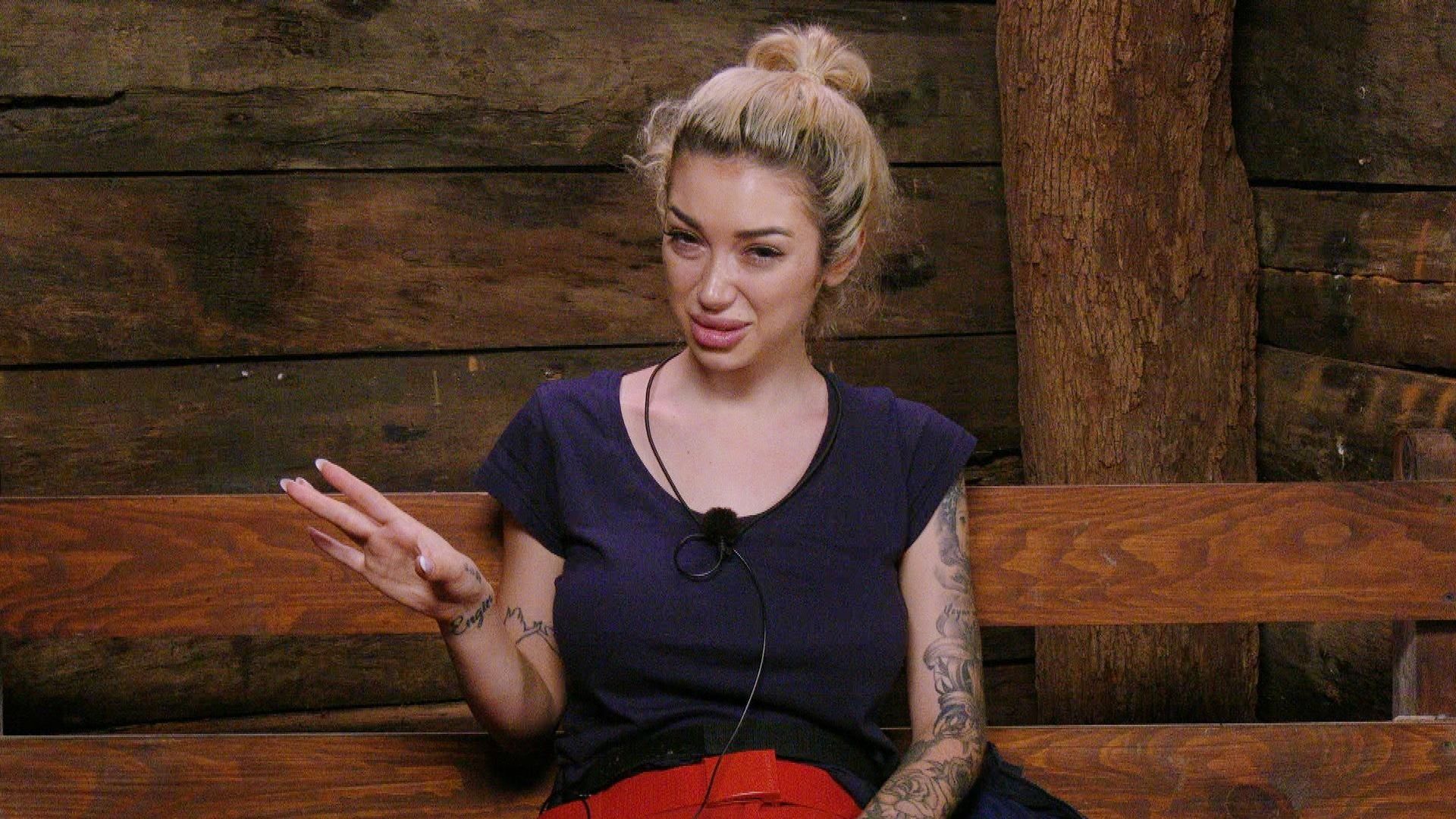 Wutausbr-che-Ariels-Dschungelbegleitung-bezieht-Stellung