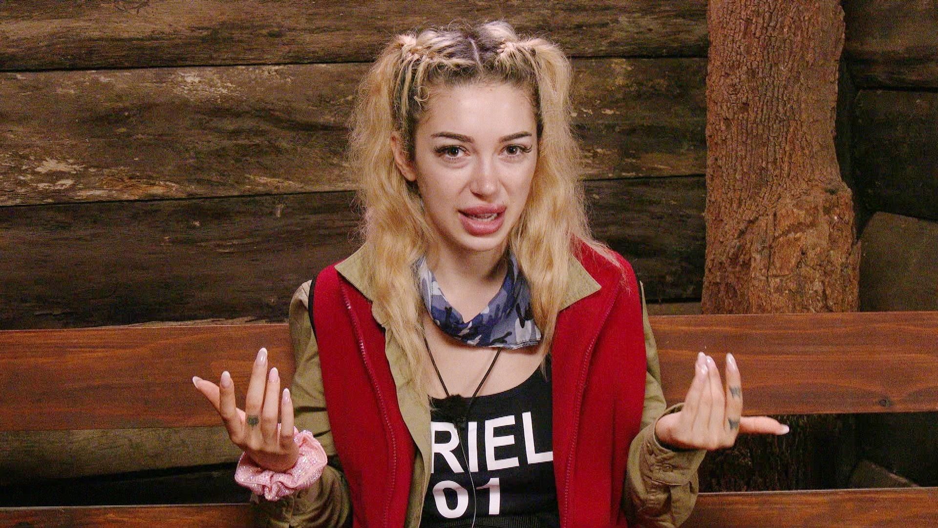 Nach-Exit-Diesem-Mitcamper-g-nnt-Ariel-die-Dschungelkrone