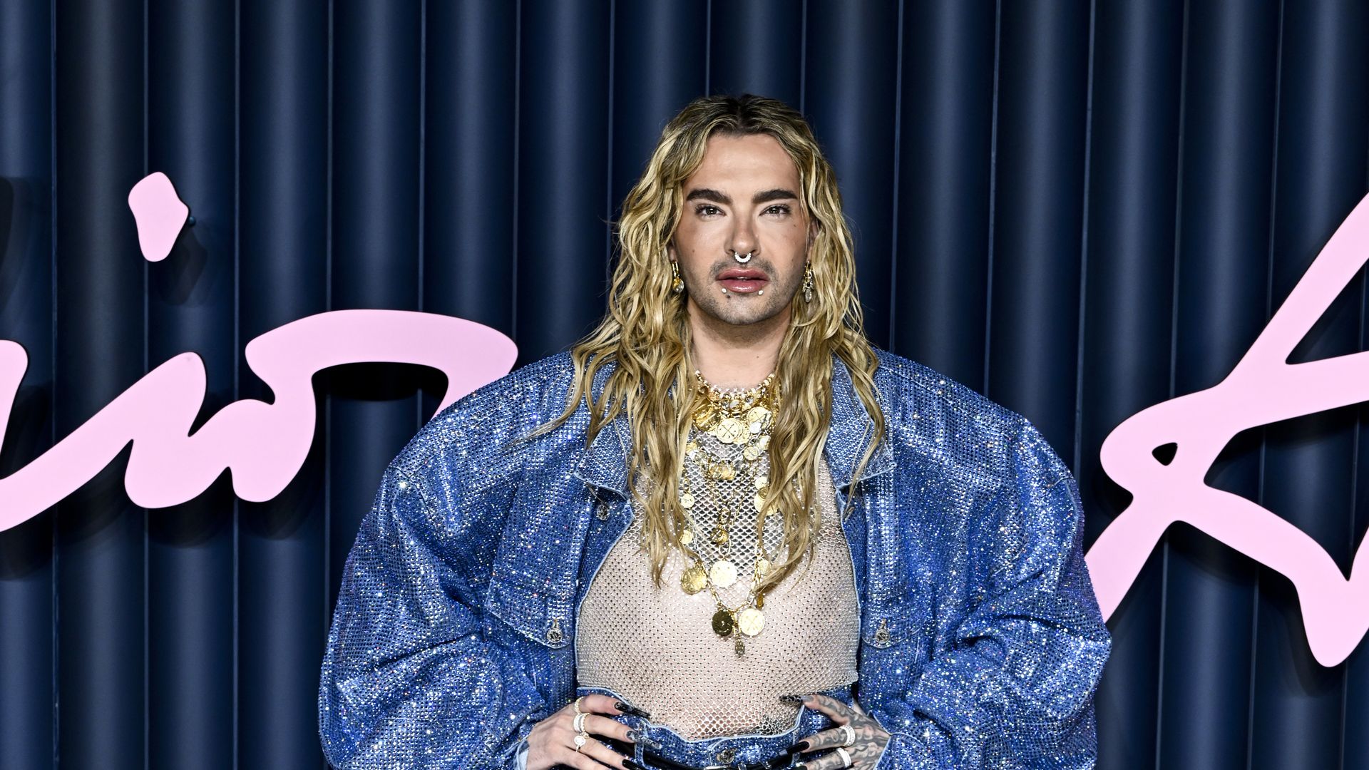 Mega-Glitzerlook-Bill-Kaulitz-stiehlt-die-Show-in-London