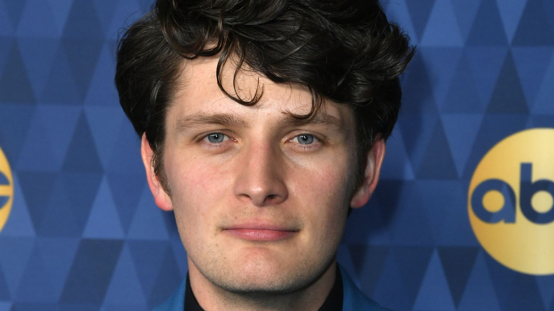 -Jane-the-Virgin-Star-Brett-Dier-hat-sich-mit-Conor-verlobt