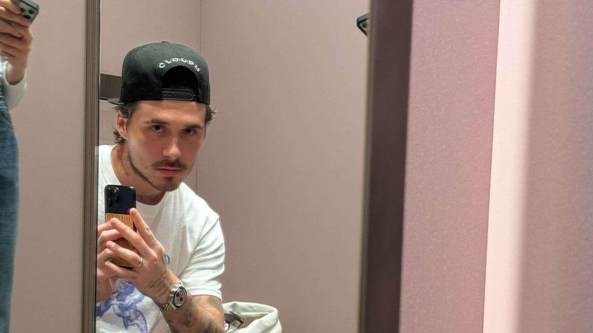 Durch-Zoff-Brooklyn-Beckhams-Flop-Fotobuch-wird-zum-Hit