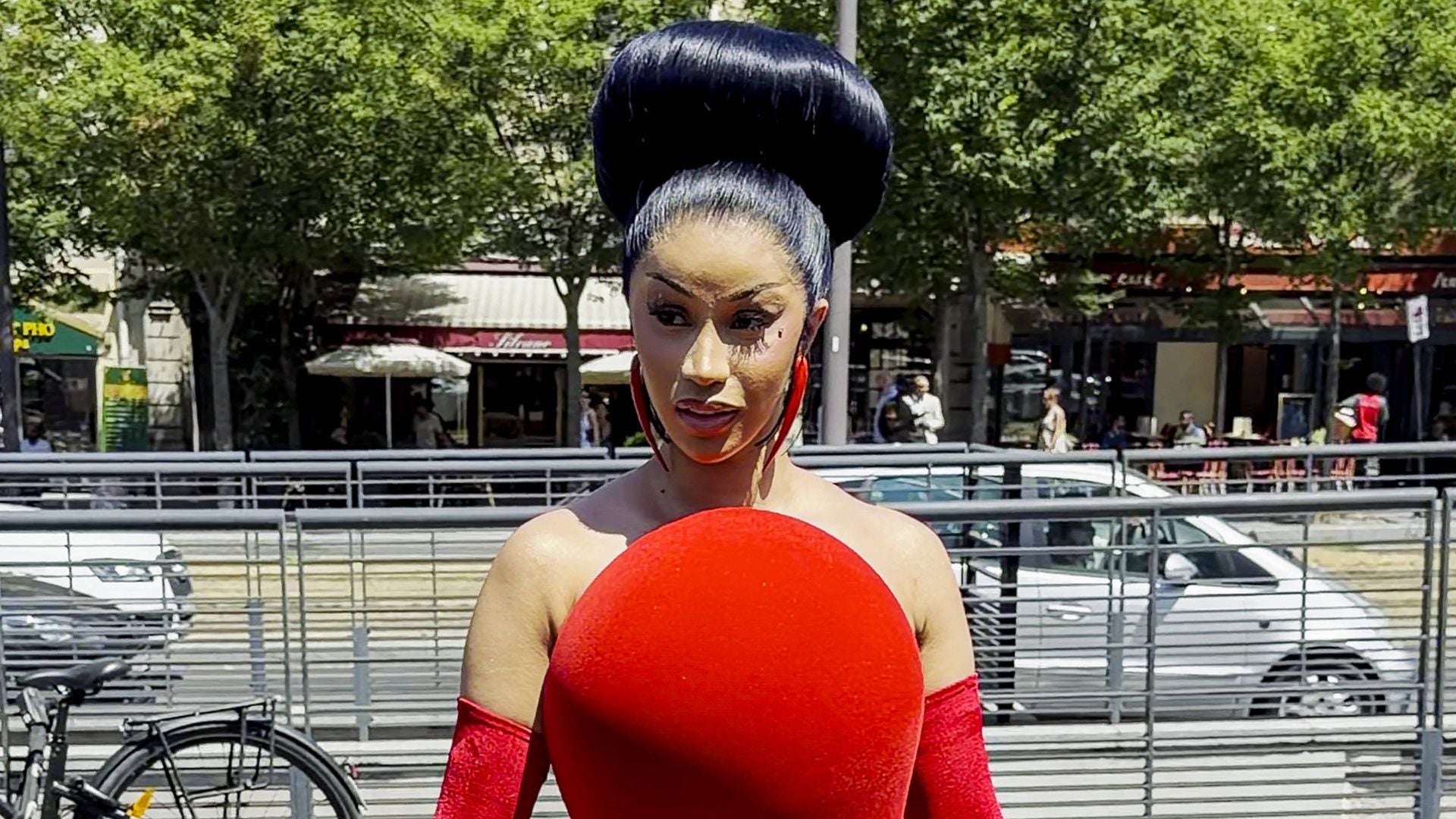 Cardi-B-und-Maduka-Okoye-heizen-Liebesger-chte-an