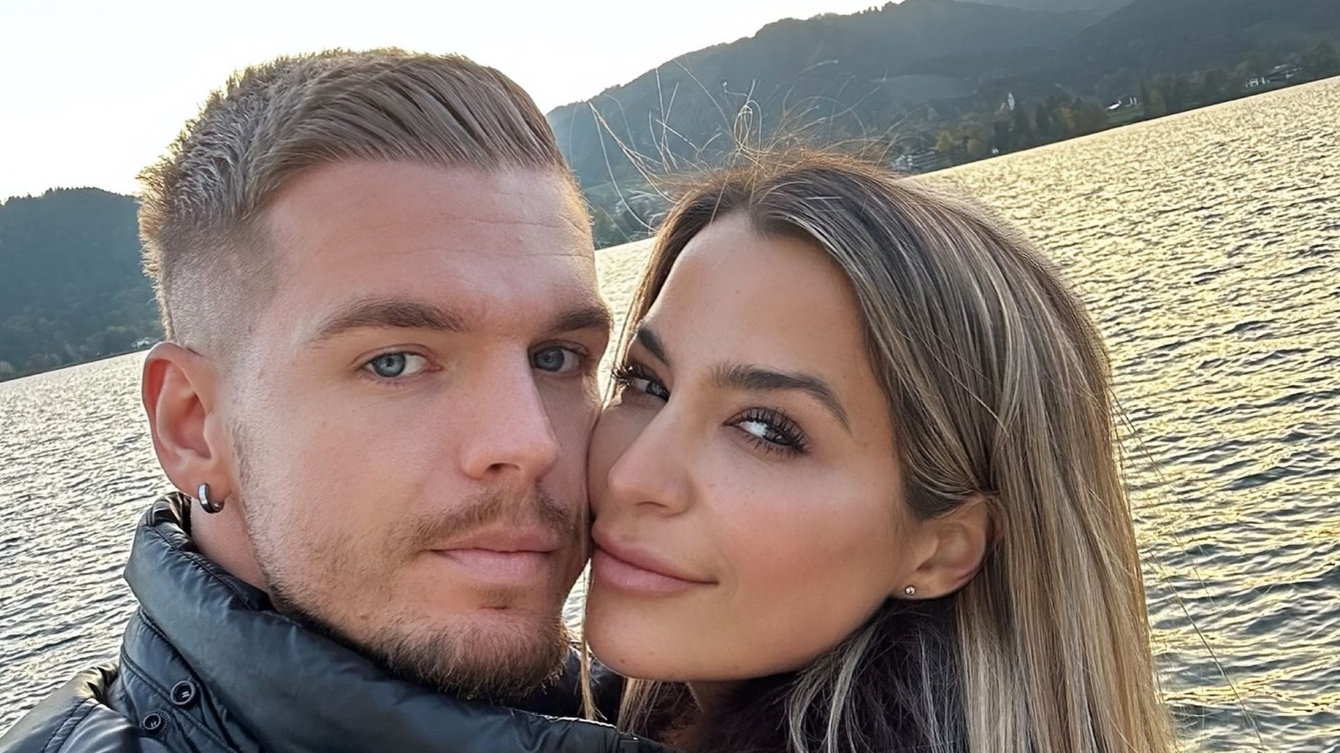 -Perfekt-Jenefer-Riili-schw-rmt-von-Verlobung-mit-Daniel