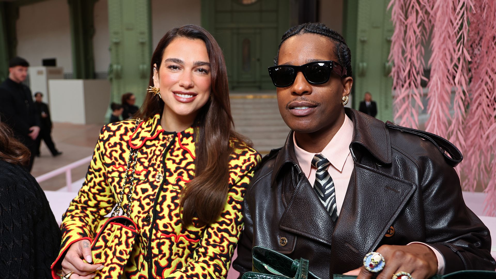 In-Chanel-Diese-Stars-gl-nzen-auf-der-Pariser-Fashion-Week