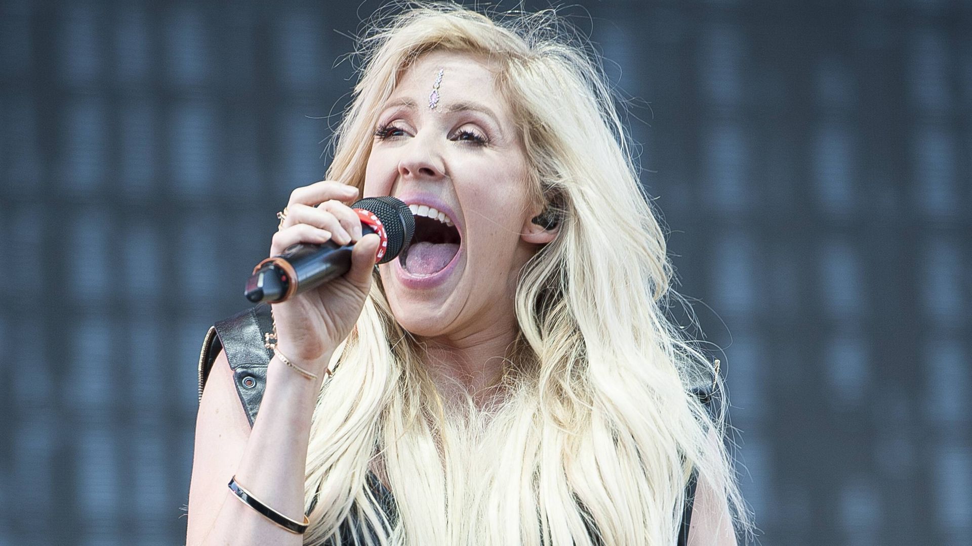 Alarm-im-Darm-Ellie-Goulding-gesteht-Coachella-Panne