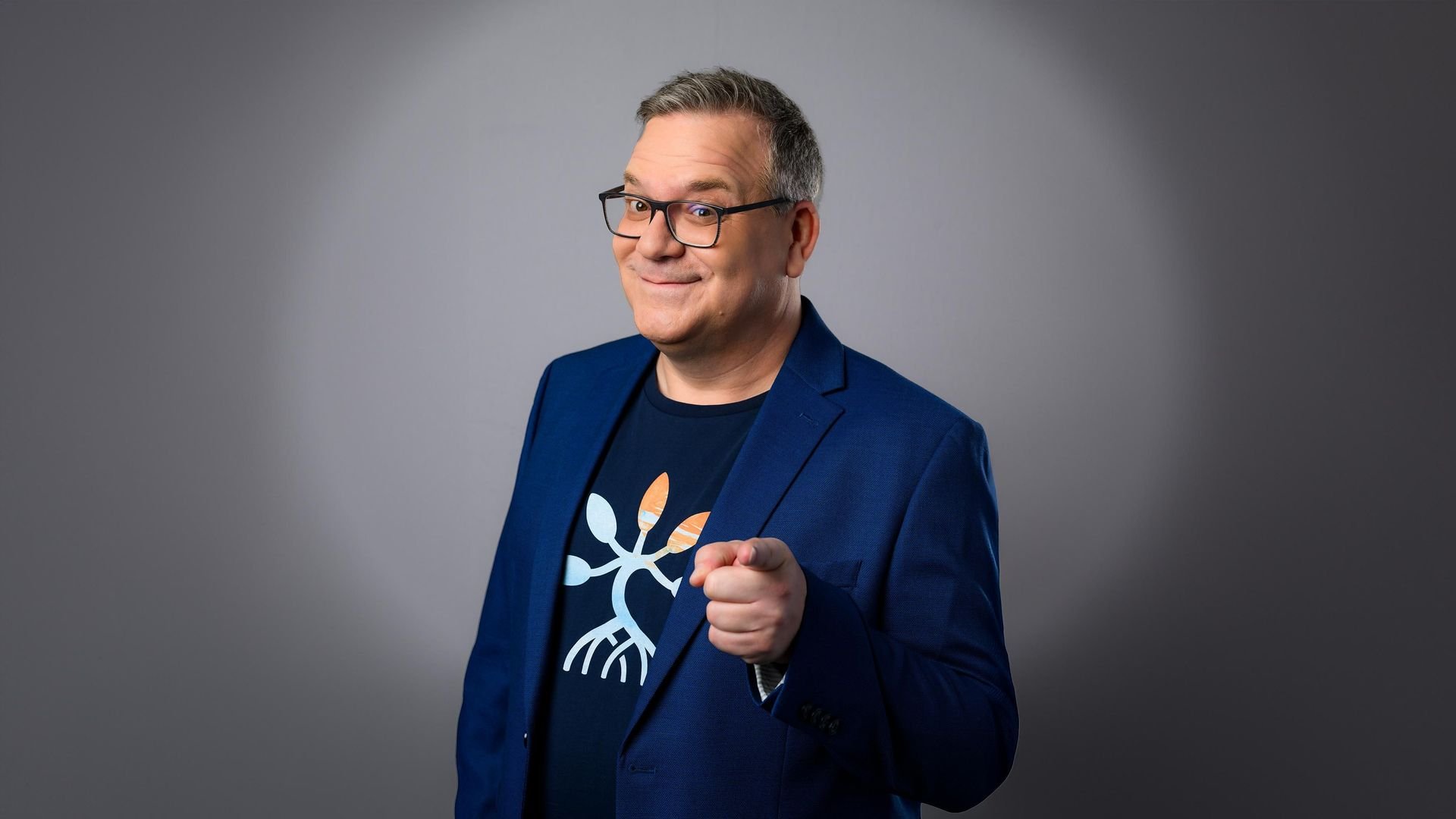 Jubil-um-Elton-feiert-sein-Wer-wei-denn-sowas-Comeback