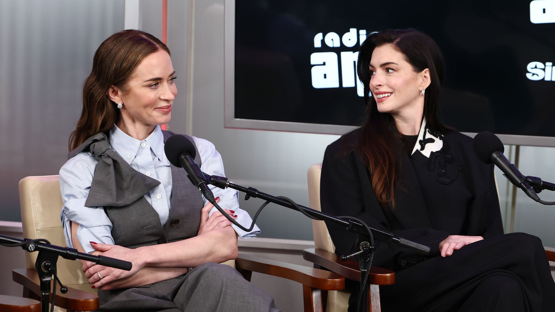 Emily-will-Teufel-tr-gt-Prada-Lovestory-mit-Anne-Hathaway