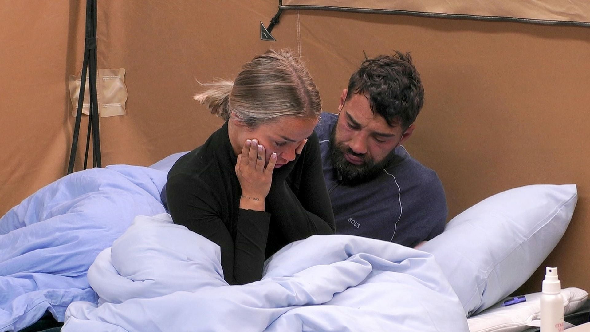 Luxus Serien Mit Emmy Russ Bilder