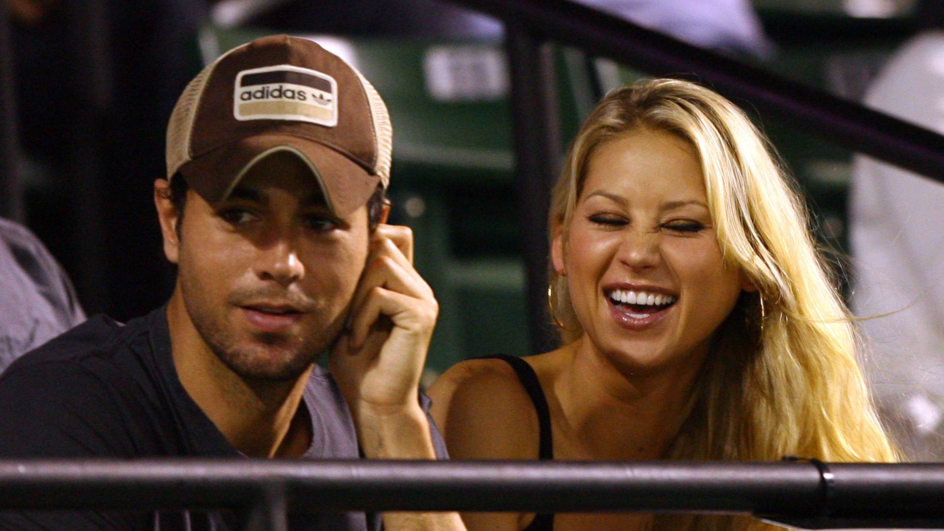 Enrique-Iglesias-Anna-Kournikova-erwarten-ihr-viertes-Baby