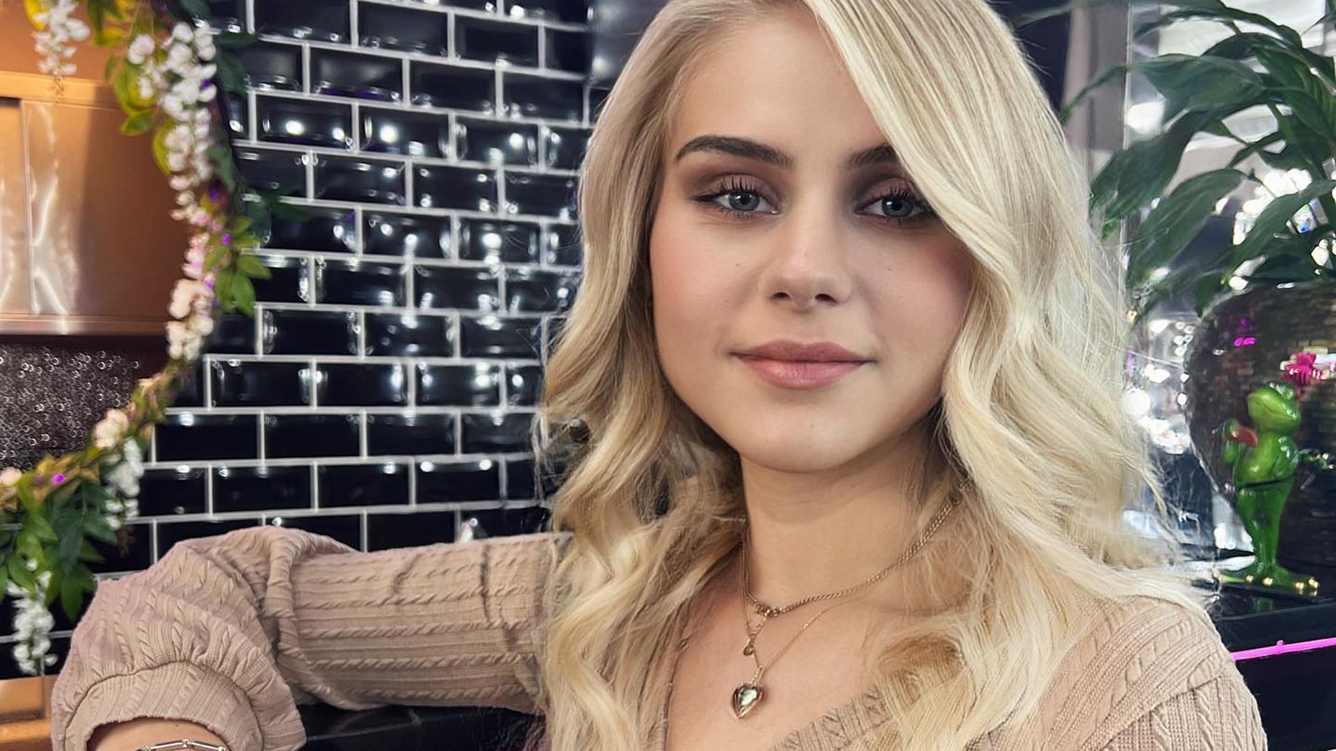 Keine Auswanderung? Estefania Wollnys Musikkarriere geht vor