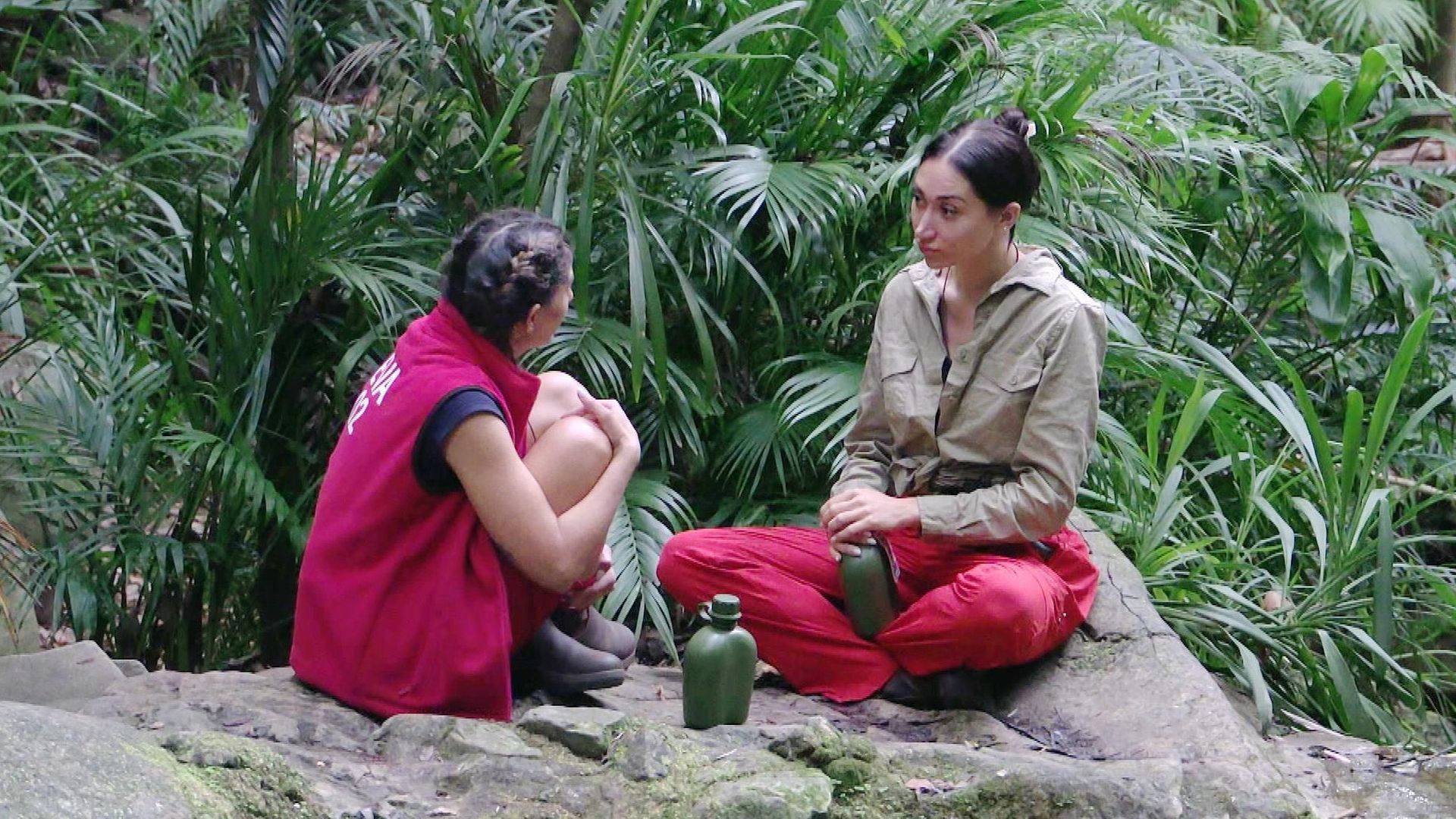 Doch-Vers-hnung-Eva-bittet-Samira-um-ein-kl-rendes-Gespr-ch