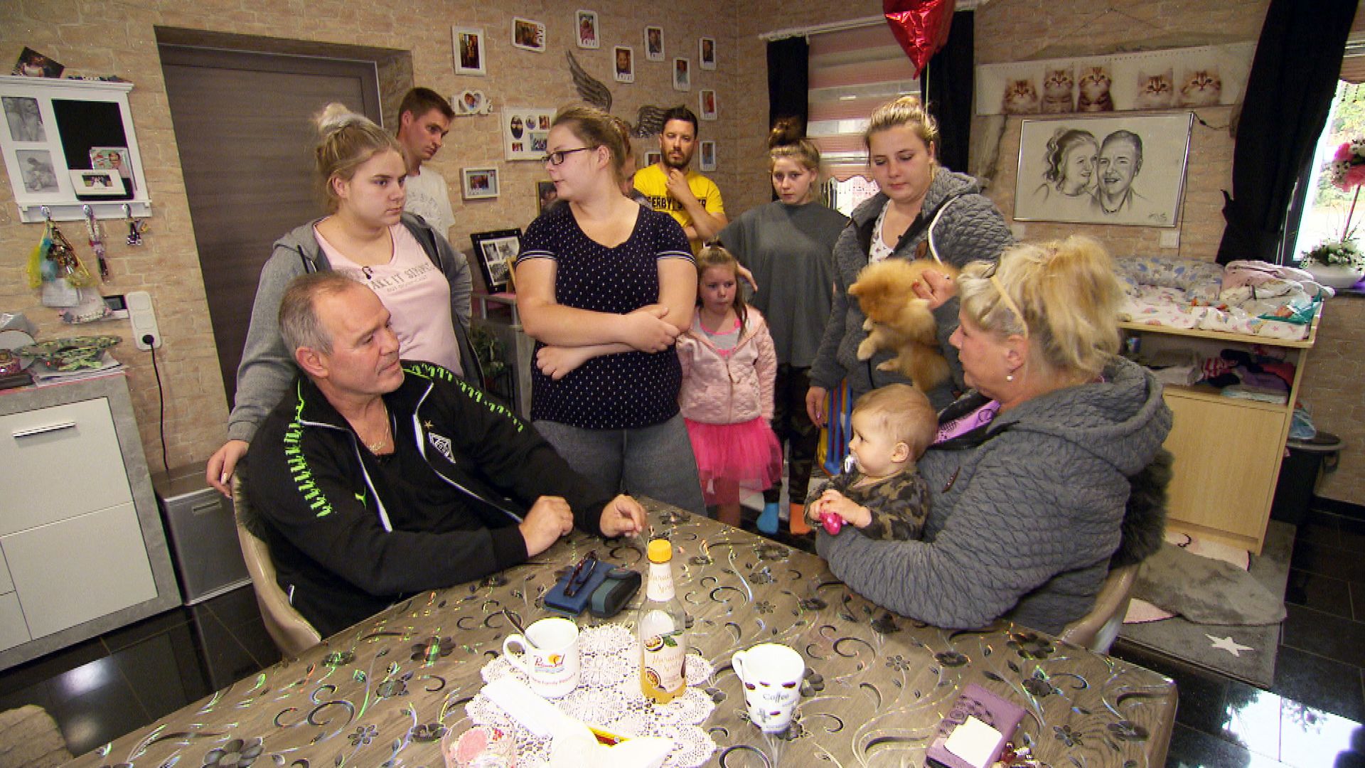 Durchgängig daheim: Kommt's bei Wollnys vermehrt zum Streit?