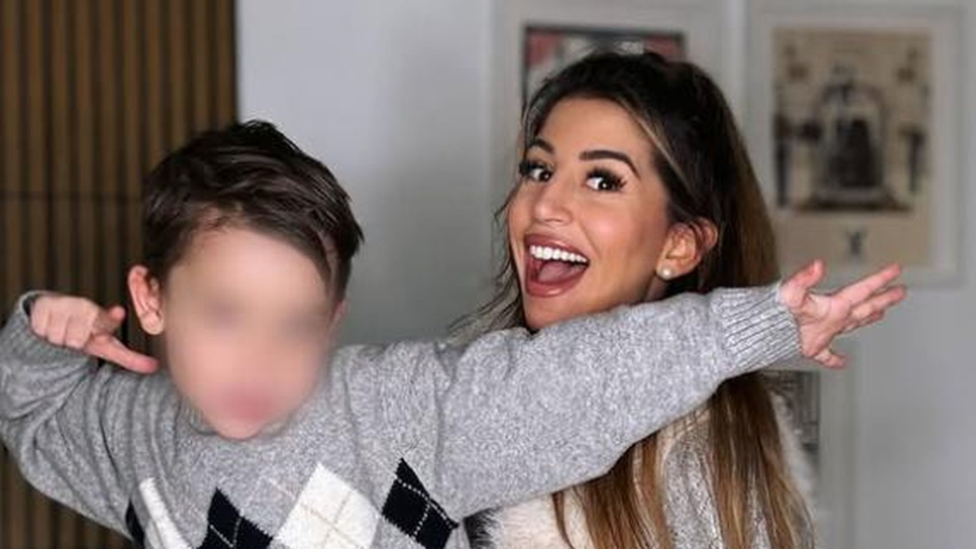 EVA BENETATOU AM LIMIT: SCHOCK-UNFALL VON SOHN GEORGE: WAS STECKT WIRKLICH HINTER DEM MAMA-DRAMA?