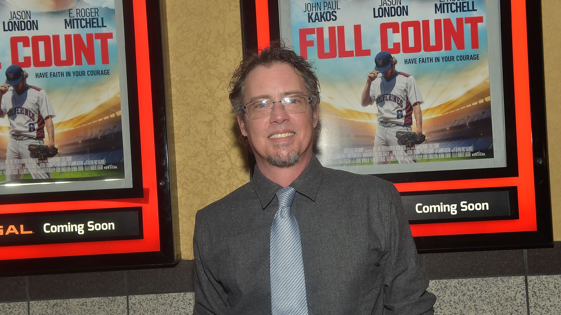 Jason London braucht mehrere OPs nach Prügelei!