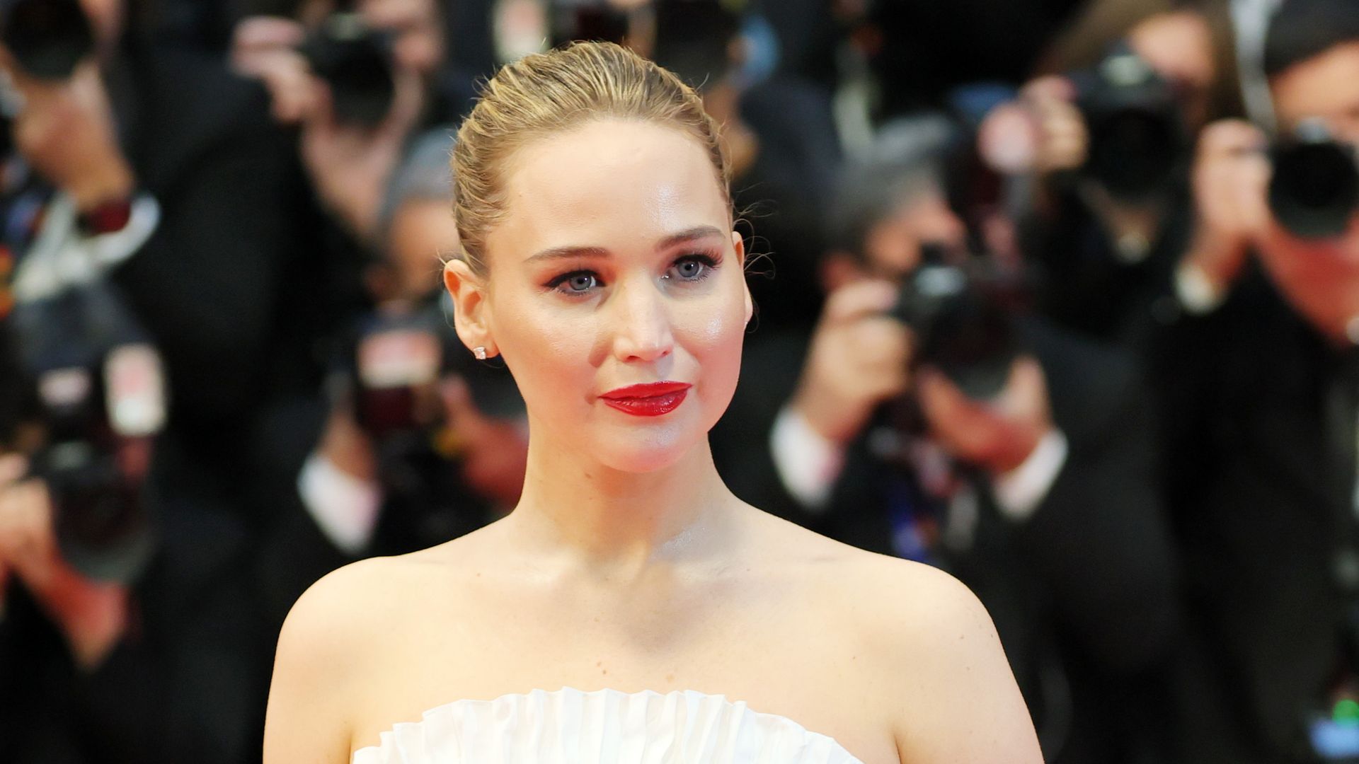 Jennifer-Lawrence-enth-llt-So-ver-nderte-Muttersein-alles