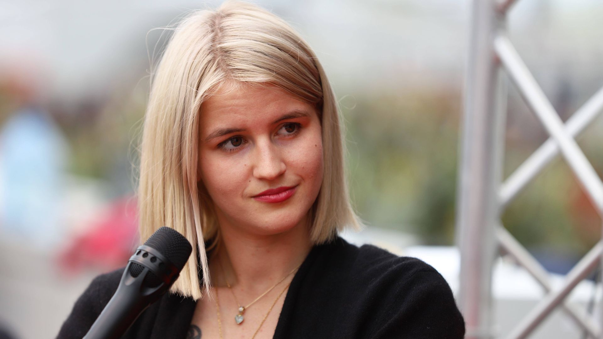 Comedienne-Julia-Brandner-hat-sich-sterilisieren-lassen