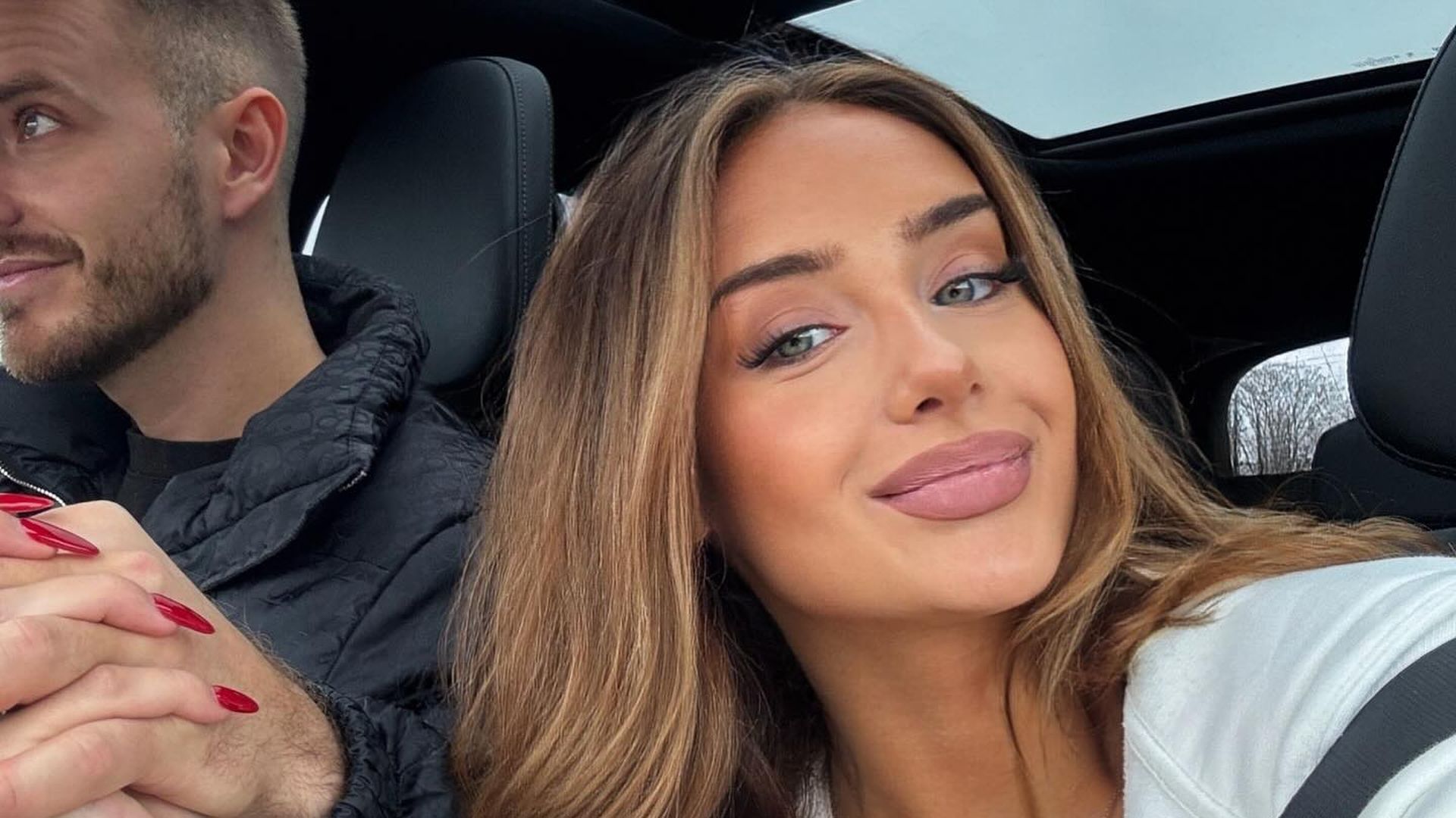 Schwanger-Julian-Cla-ens-Freundin-Palina-macht-einen-Test