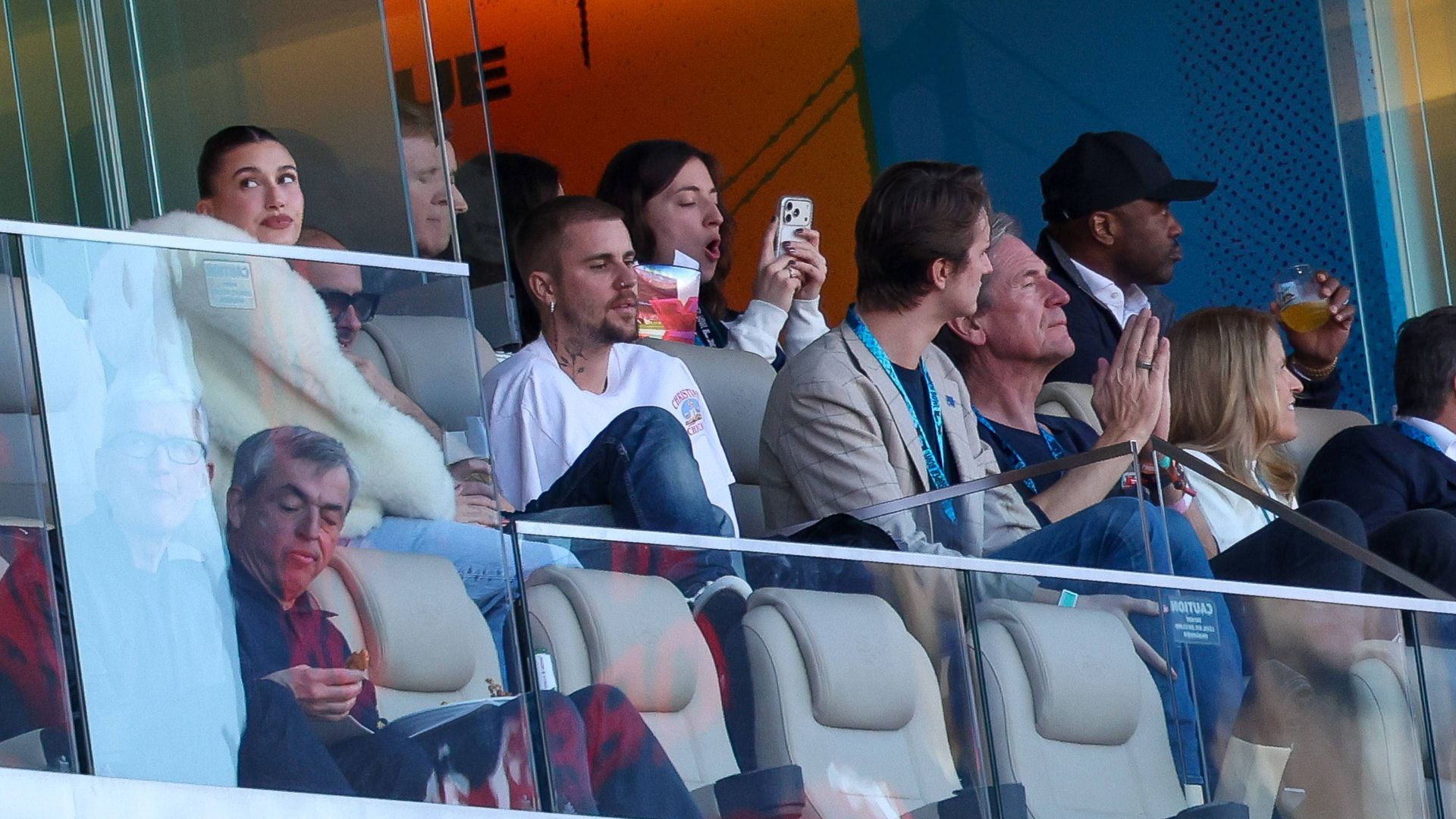 Ehestreit-Justin-Hailey-Bieber-angespannt-beim-Super-Bowl