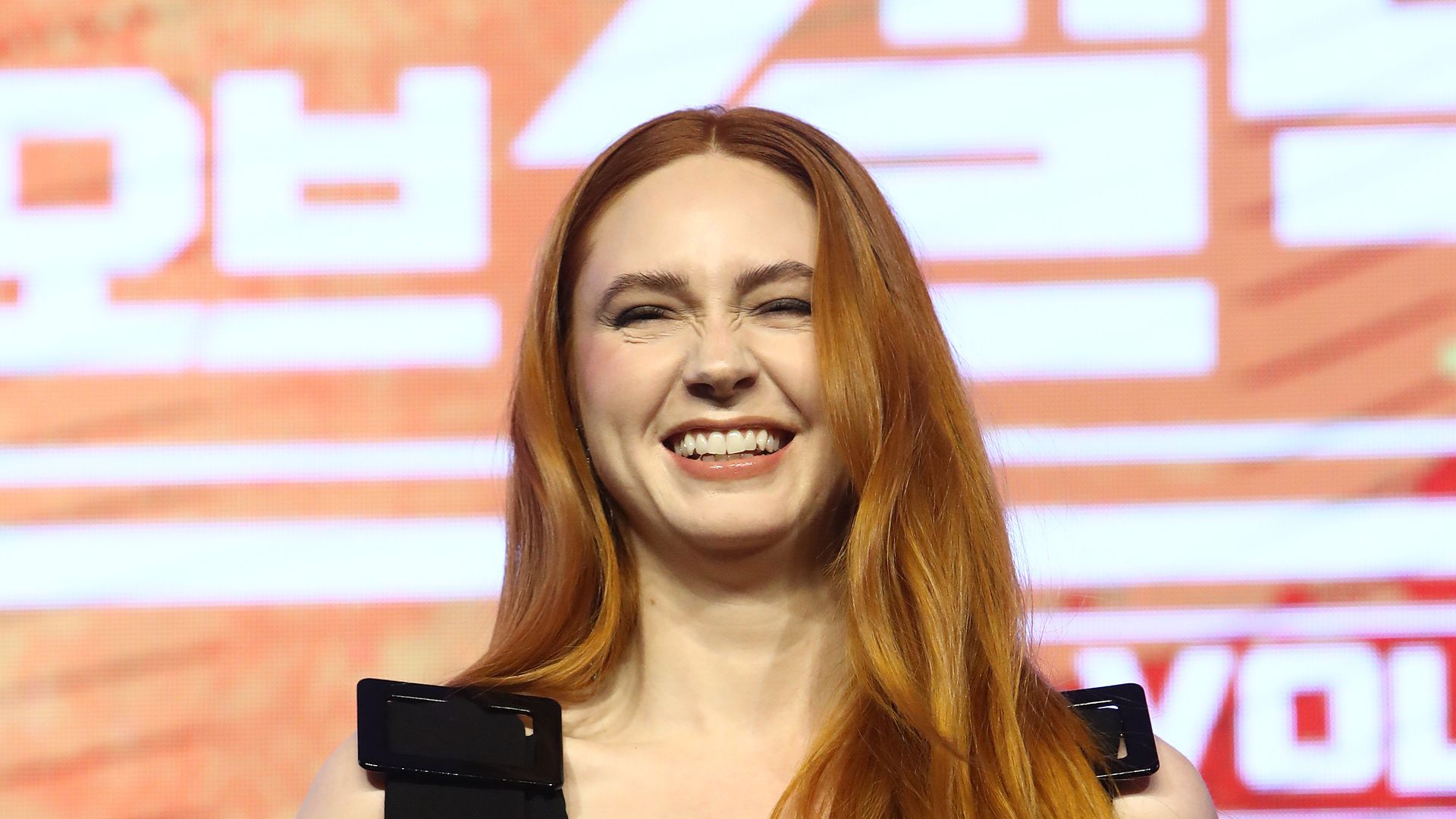 Karen-Gillan-und-Henry-Cavill-spielen-in-Highlander-Remake