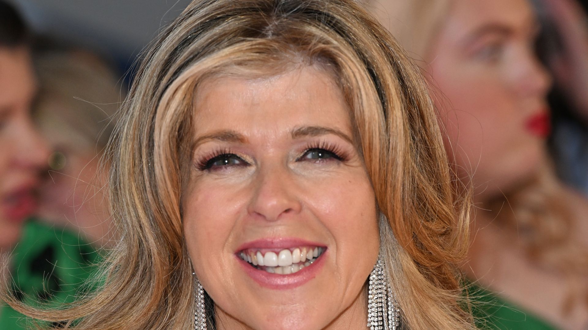 Kate-Garraway-verliert-Z-hne-nach-einem-Unfall-mit-Taxi