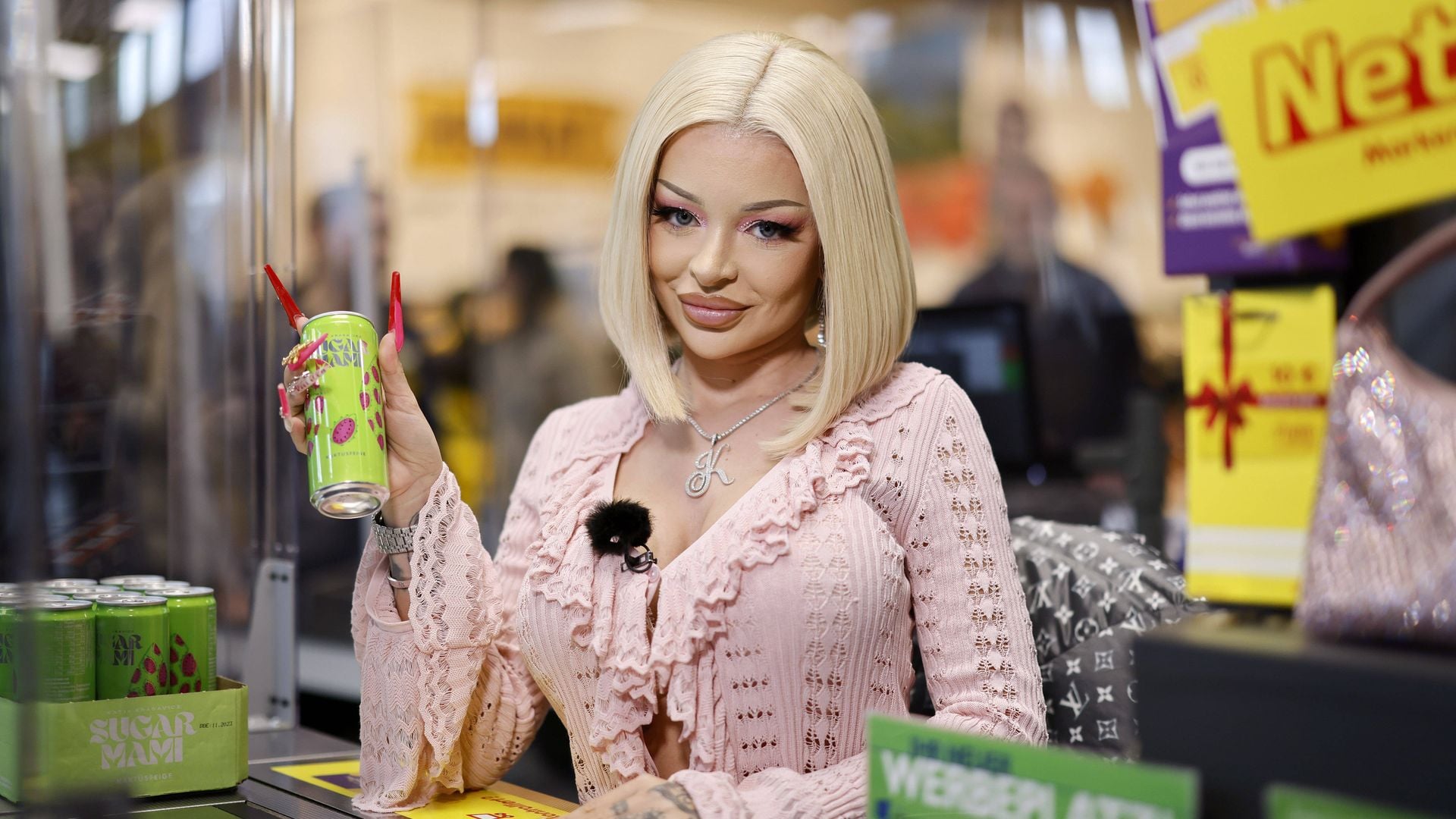 Spannende Sugar Mama Katja Krasavice Getrnk Kaufen Fotos