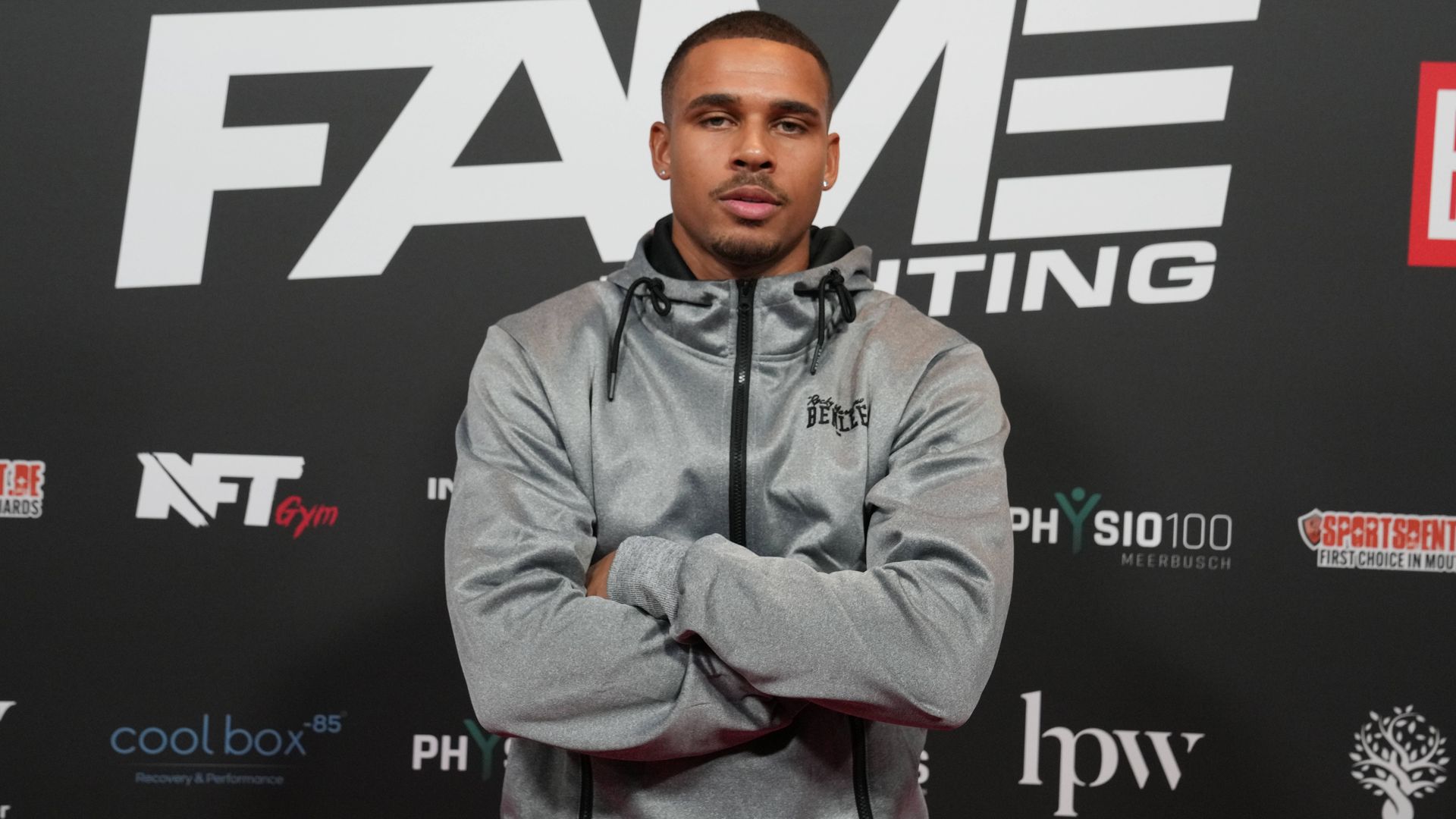 Er ist Kevin Njies Fame-Fighting-International-Gegner