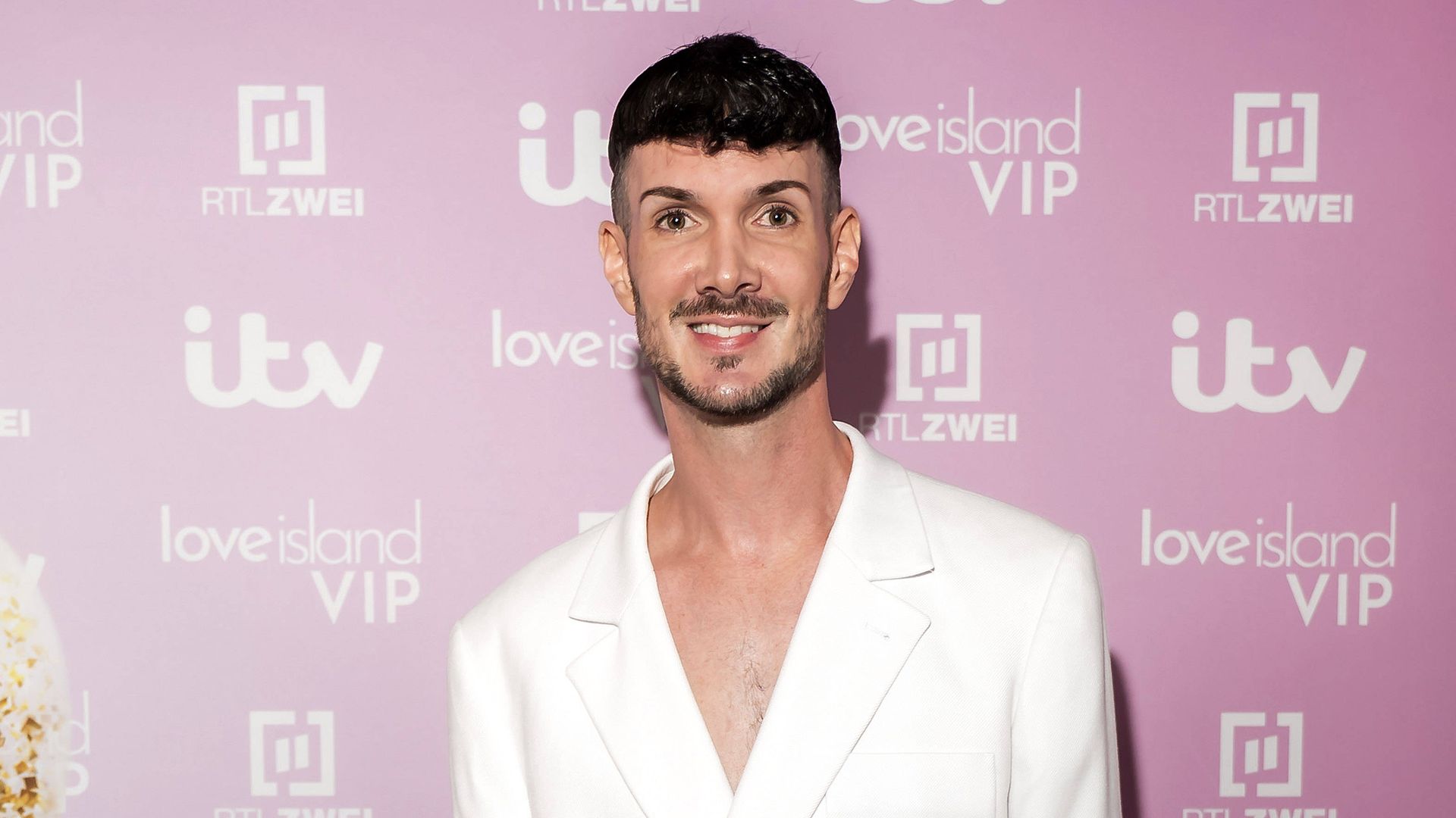 Kevin-Sch-fer-schie-t-scharf-gegen-M-chtegern-Realitystars