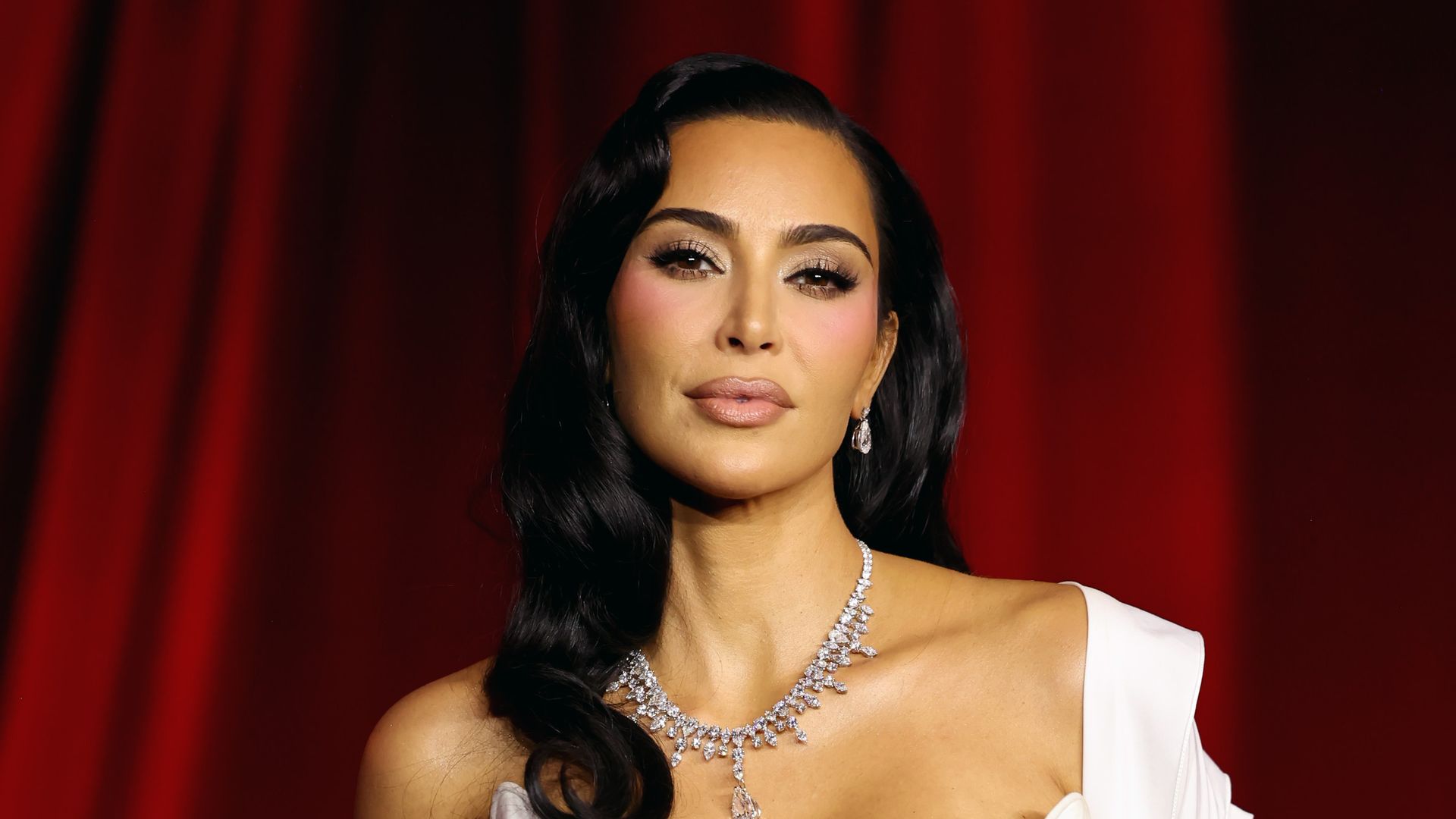 Acht Monate nach Trennung: Kim Kardashian soll wieder daten, image size:1920x1080