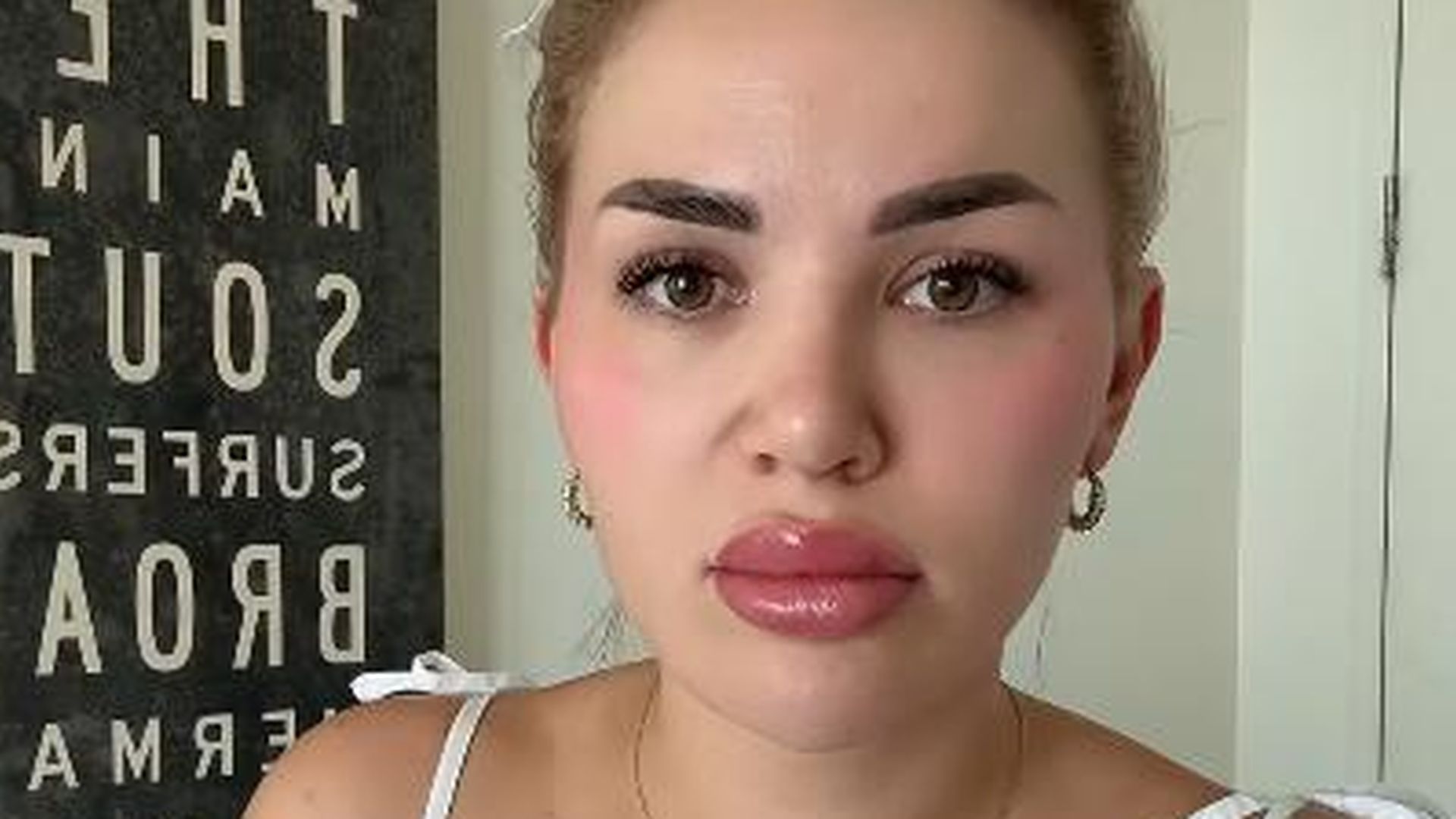 Sau tin tức về thai chết lưu: Kim Virginia mất đi người theo dõi