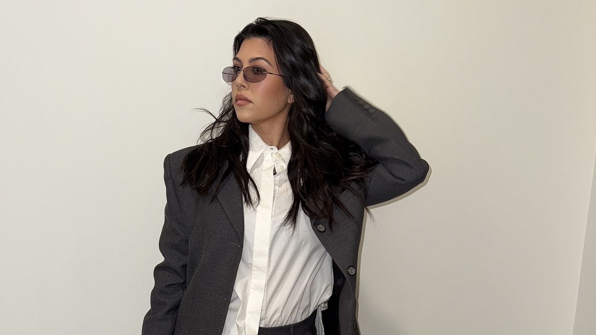 In-Video-versteckt-Ist-Kourtney-Kardashian-schwanger-