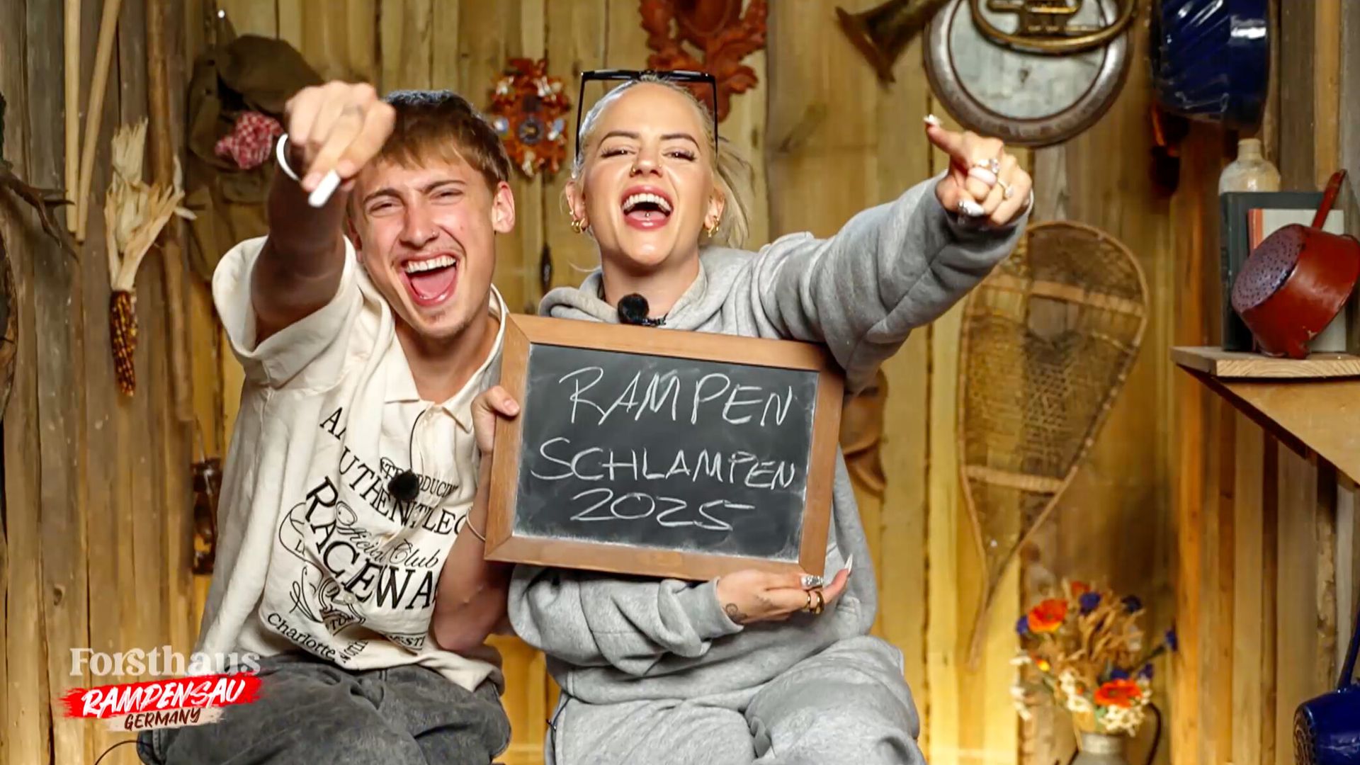 Gina-und-Leon-t-towieren-sich-ihre-Forsthaus-Gl-ckswimper