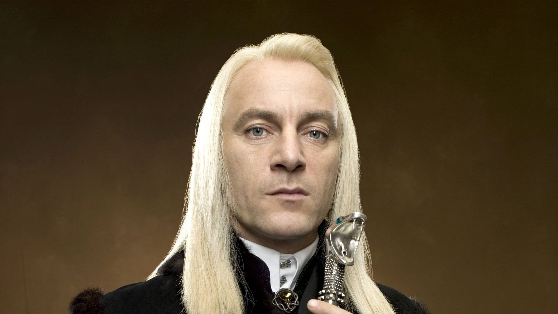 Jason-Isaacs-knockte-sich-bei-Harry-Potter-Dreh-selbst-aus