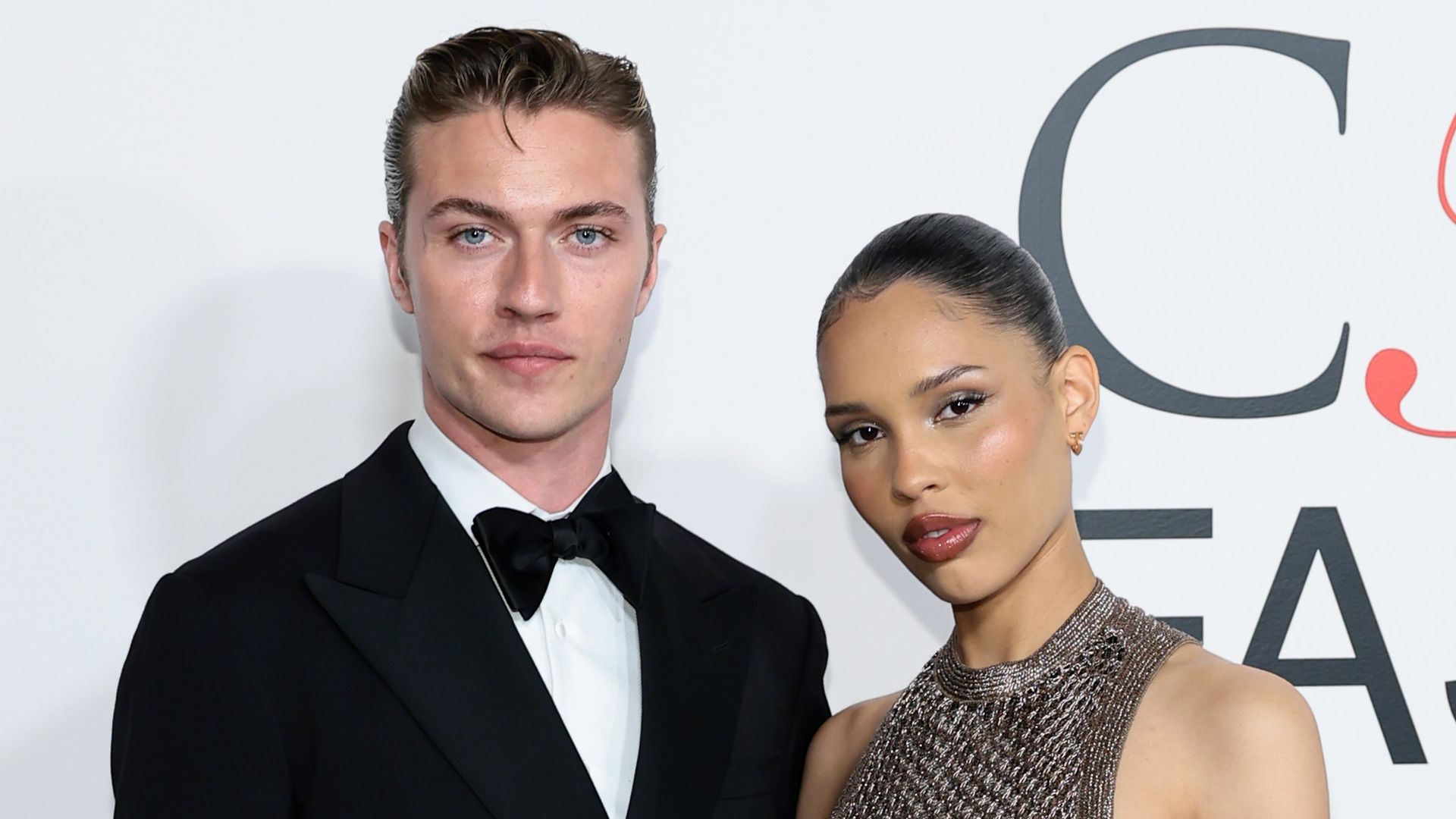 Lucky Blue Smith überraschte Nara mit Tattoos zum Jahrestag